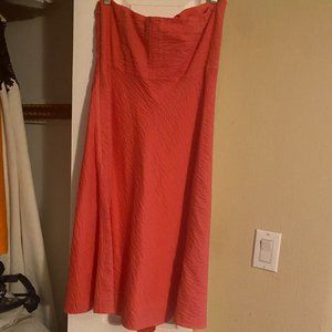 Tie around the neck knee length dress